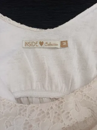 Vestido blanco de encaje con cinturón