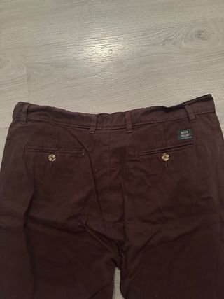 Pantalón marrón hombre