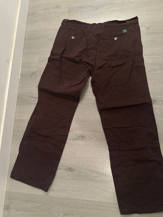 Pantalón marrón hombre