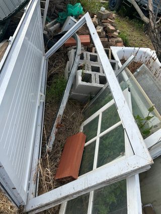 Puerta PVC con marco y aislante