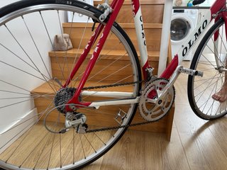 Bicicleta Olmo Roja y Blanca