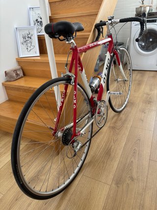 Bicicleta Olmo Roja y Blanca