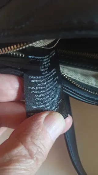 Bolso Gloria Ortiz negro acolchado cadena