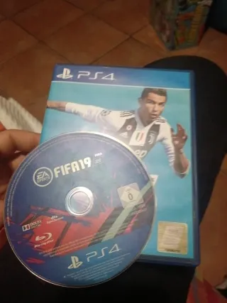 FIFA 19 PS4 (PlayStation 4) - EA Sports