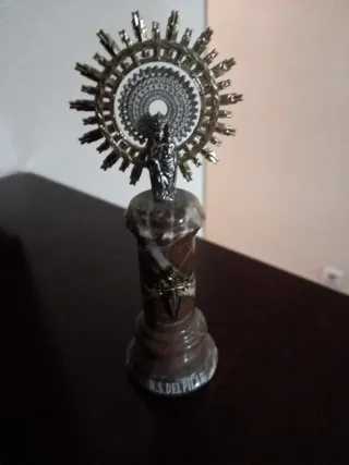 Virgen del Pilar con pedestal