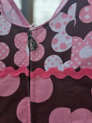 Traje de flamenca con lunares y flores