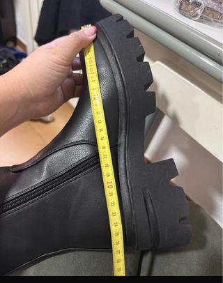Botas altas negras