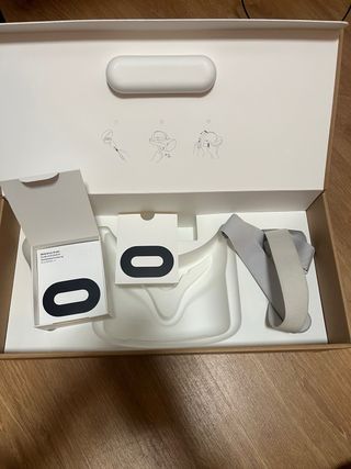 Oculus Quest 2 VR con engache BOBOVR M2