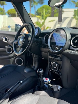MINI Cabrio 2012