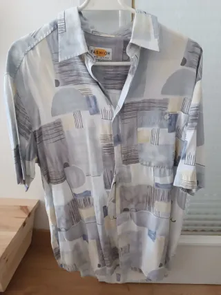 Camisa Vintage Estampada Beige y Violeta. T 39/40