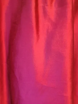 Vestido seda Cabotine. Color rojo fresa