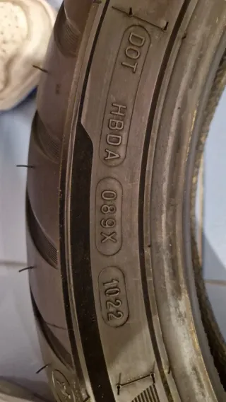 Michelin Commander III Cruiser 140/70 R17