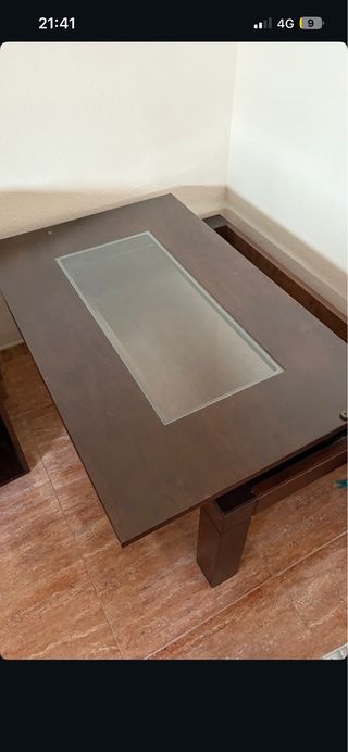 Mesa de madera plegable con cristal