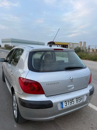 Peugeot 307 2.0 HDi – Año 2002 – 215.000 km