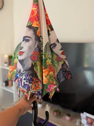 Paraguas Frida Kahlo Estampado Floral✨