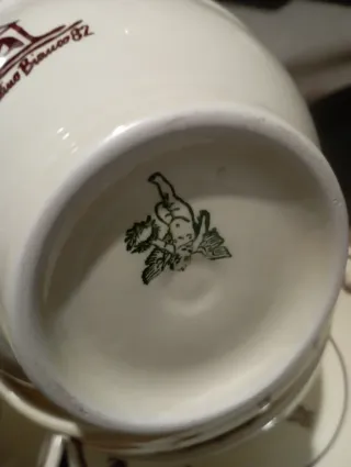 Set 4 ciotole e 4 piatti Mulino Bianco