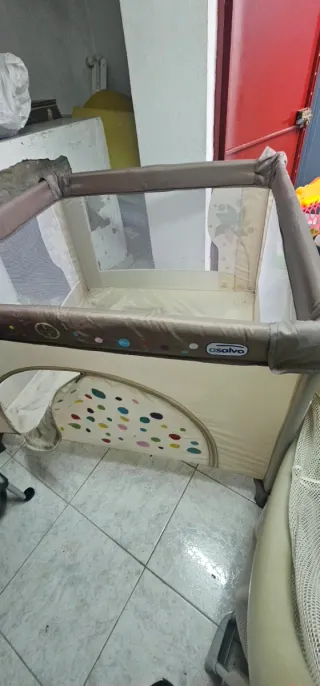 Trona infantil con diseño de animales