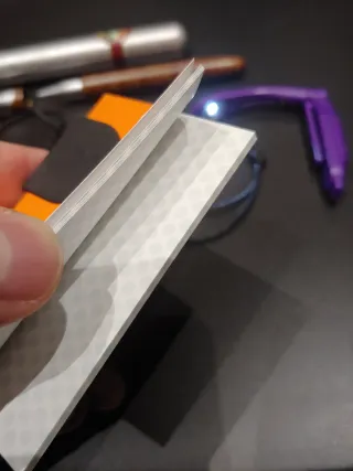 Llavero Coomonte + boligrafo puro + lupas luz etc.