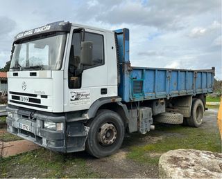 Camión basculante Iveco
