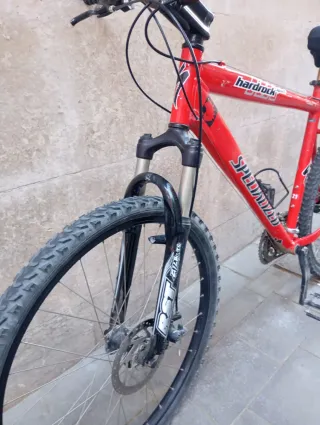 Bicicleta de montañaSpecialized Hardrock Sport MTB