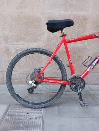 Bicicleta de montañaSpecialized Hardrock Sport MTB