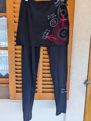 Falda pantalón negra DESIGUAL