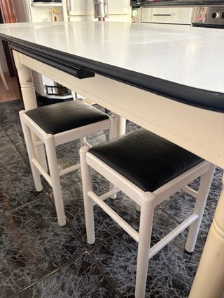 Mesa de comedor extensible blanca