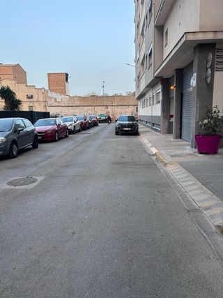 Plaza de garaje recién reformada en Benetusser