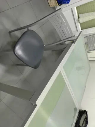 Tavolo da cucina estensibile con sedie