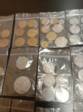 Lote +100 Monedas Francesas Varias