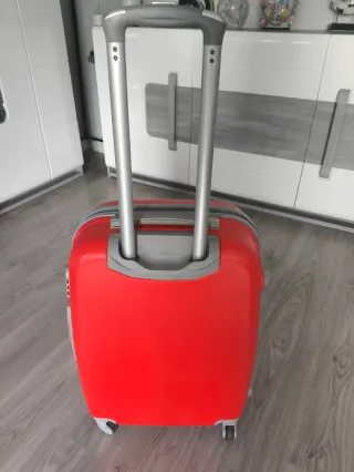 Maleta Rígida Alexander Roja T- Mediana