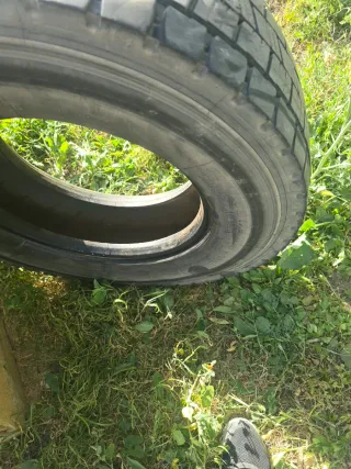 Neumático Michelin 245/70R17.5