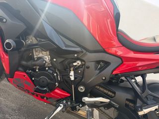 BMW S1000XR Roja y Negra