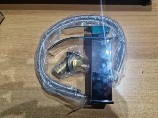 Rubinetto Cascata Bagno Argento