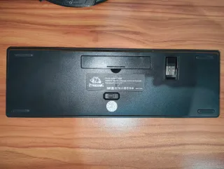 Teclado Mecánico K68 2.4G y Bluetooth