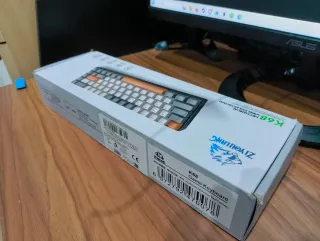 Teclado Mecánico K68 2.4G y Bluetooth