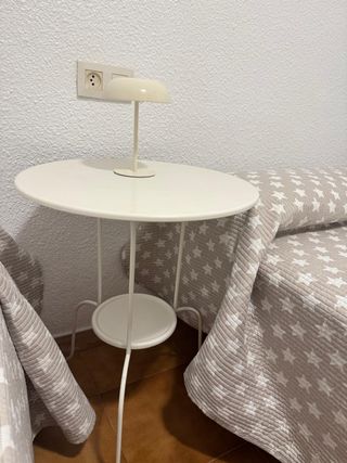 Lámpara sobremesa cilíndrica blanca