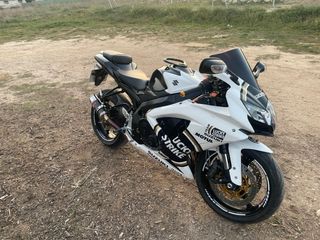 Suzuki GSXR 750