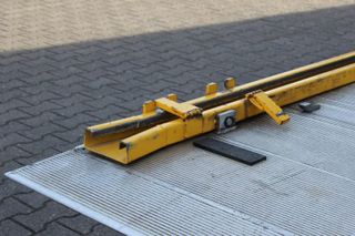 DAF LF 280 - CAMIONES LONAS TAUTLINER