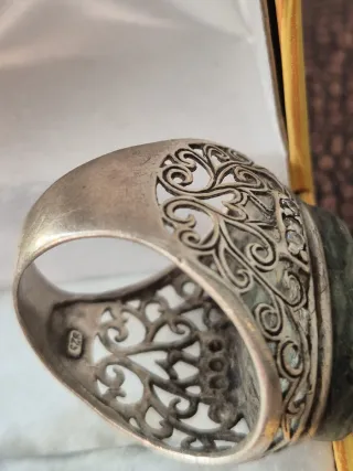 Anillo Plata 925 con Piedra Verde y Circonitas.