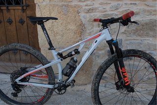 Bicicleta MTB BH Lynx Race, doble suspensión.