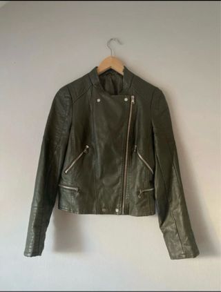 Chaqueta polipiel verde militar