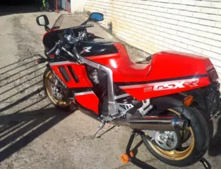 Suzuki GSXR 1100 89"