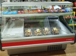 Vitrina refrigerada Coreco