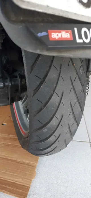 Piaggio MP3 Triciclo Negro