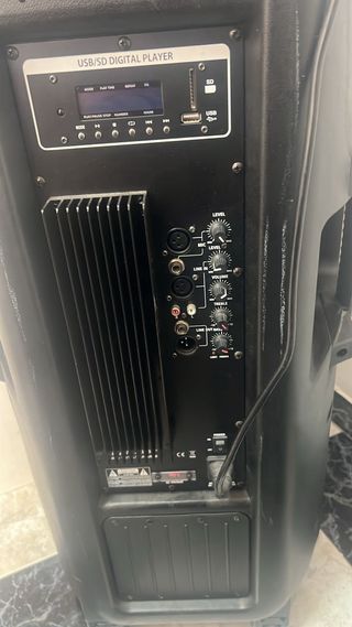 Altavoz Negro