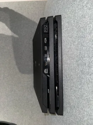 PS4 Pro 1TB FIFA 21 Real Madrid Edición