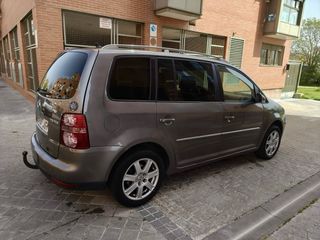 Volkswagen Touran 2.0tdi DSG 7 plazas