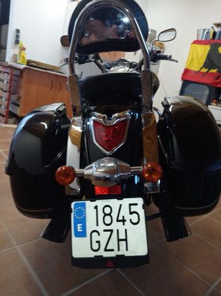 Kawasaki VN 1700 classic Tourer Negra