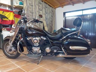 Kawasaki VN 1700 classic Tourer Negra